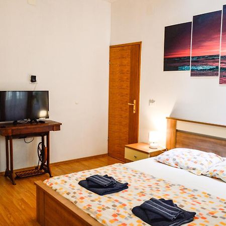 Charming Marine Style Apartment Cres Bagian luar foto
